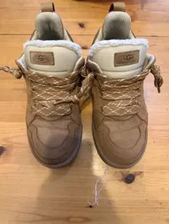 希少 UGG スニーカー 26cmのサムネイル