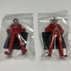 ウルトラマンフィギュア 赤 未開封 台座付き