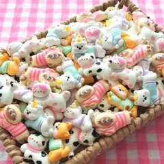 【249-きh】55個 デコパーツ いぬ 犬 ねこ 猫 ミックス まとめ売り