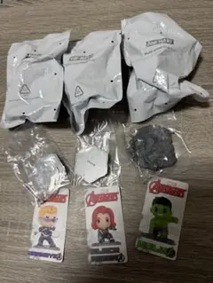マーベル　ポップマート　アベンジャーズ