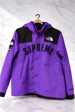 The North Face × Supreme マウンテンパーカー