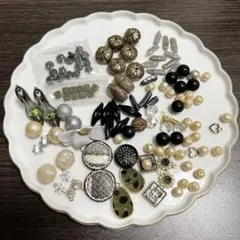 ハンドメイド用　ブラックホワイトMIXビーズまとめ売りアソート