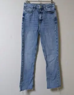 ZARA 裾フリンジ デニムパンツ