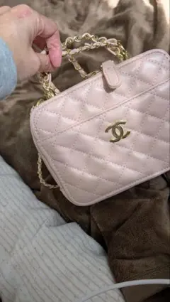 CHANEL ノベルティバニティ型　ショルダーバック