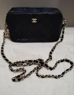 CHANELBEAUTEショルダーバッグブラックノベルティ ♡チェーンオマケ付♡ CHANELBEAUTEショルダーバッグブラックノベルティ♡チェーンおまけ付き