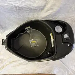 SUZUKI アドレス V50G CA42A FI 純正 メットインボックスのサムネイル