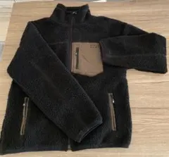 黒 フリースジャケット