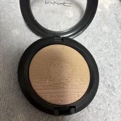 MAC スキンフィニッシュ ショーゴールドのサムネイル