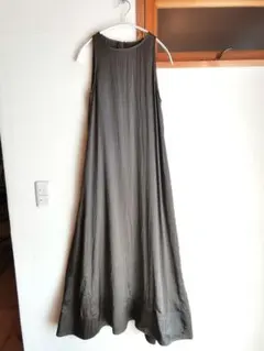 SNIDEL ノースリーブワンピース　ロングワンピース　光沢