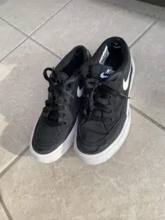 ナイキ　スニーカー