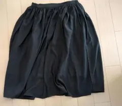 GU 黒 フレアスカート