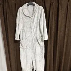 ニトリ 着る毛布 ルームウェアのサムネイル