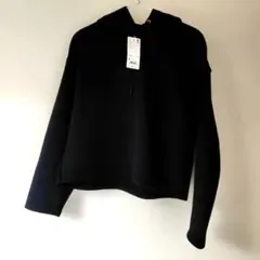 黒 Mサイズ フード付きパーカー　ユニクロ