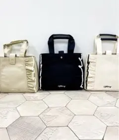 【美品】イング　フリルキャンバストートバッグ　アイボリー　ハンドバッグ