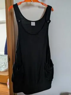 ノースリーブ黒チュニック