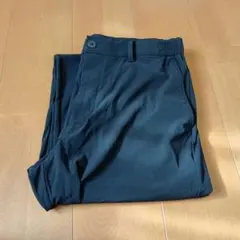 ユニクロ　ウルトラストレッチパンツ　ブラック　M