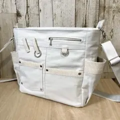 ショルダーバッグ　ハンドメイド　デニムリメイク　アイボリー　両開き　新品デニム