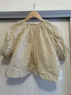 KBF シャーリングパフスリーブブラウス