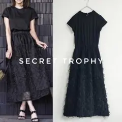 鹿沼憂妃着用☆新品☆JUSGLITTY コクーンドロストドッキングワンピース