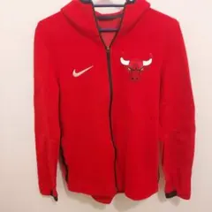 NIKE NBA シカゴ・ブルズ フルジップパーカー　S ロゴ