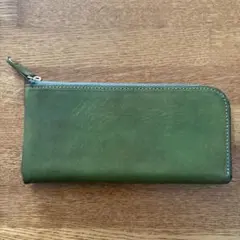 GLEVIO緑のレザー長財布 - メルカリ
