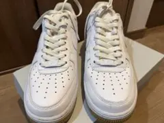 NIKE AIR FORCE 1 ホワイト ガムソール