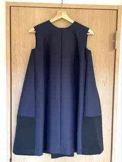 ★美品★ FLICKA ノースリーブ ひざ丈ワンピース ネイビー×ブラック