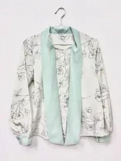 花柄リボン付き長袖シャツ かりゆしウェア