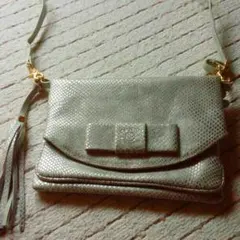 クラッチバック