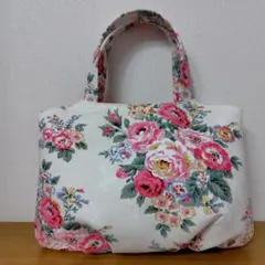 ハンドメイド　底タック入りぷっくりトートバッグ　キャスキッドソン