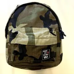 ベビー　迷彩バックパック フロントポケット付き