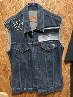 Levi’s（リーバイス）71557のデニムベストです。 Levi's（リーバイス）71557のデニムベストです。 - メルカリ