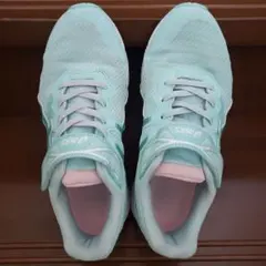 ASICS　シューズ