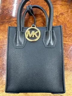 MICHAEL KORS ブラックショルダーバッグ