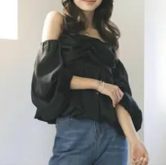 quuri 2way Gather Blouse BLACK新品試着のみ - メルカリ