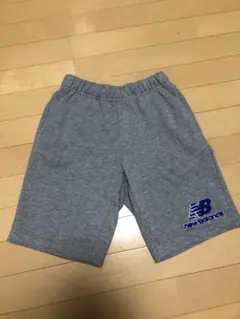 ニューバランス　グレーハーフパンツ150㎝