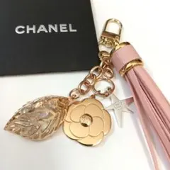 CHANEL 2025 カメリア チャーム - メルカリ