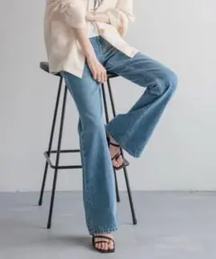 新品 LOWRYSFARM ローリーズファーム デニムフレアパンツのサムネイル