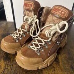 GUCCI ブラウン ハイカットブーツ