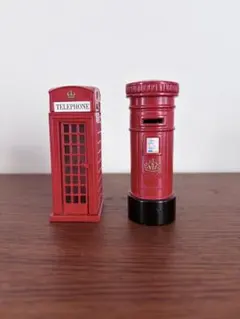 大きな赤い郵便ポスト型置物【陶器】 - メルカリ