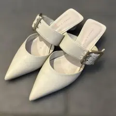 CHARLES & KEITH ミュールのサムネイル