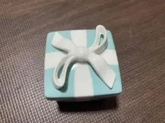 ティファニー 小物入れ 陶器 ボックスのサムネイル