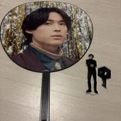 アクリルスタンドと缶バッチ　松村北斗 m17622575527_1.jpg?1690598494