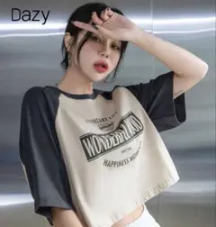 Dazy Tシャツ M 韓国 ダンス ショート丈 SHEIN シーイン