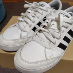 adidas ホワイト ブラック スニーカー28cm