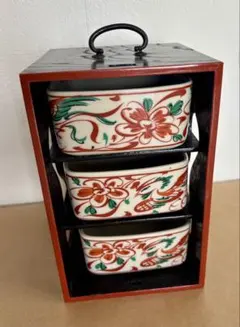 花柄木製小物入れ 3引き出し　旭漆工房 京藍染 黒二段三ツ引 花柄木製小物入れ 3引き出し 旭漆工房 京藍染 黒二段三