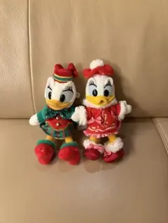 デイジーダック クリスマスディズニー　クリスマス　ぬいぐるみバッジ 2点セット