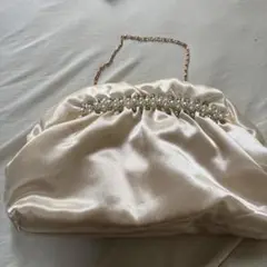 クリーム色 サテン パーティーバッグ