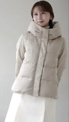 最終お値下げ　クレブラット　ベージュ フード付き ダウンジャケット　【完売品】