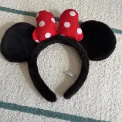 ディズニー　カチューシャ　ミニー